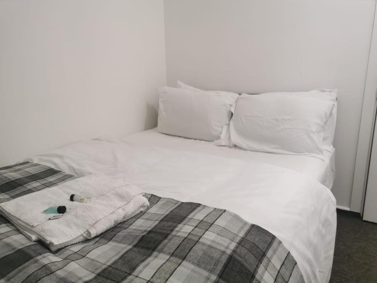 Hotel Ella'S Place Luton  Zewnętrze zdjęcie